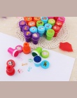 26 sztuk zwierząt Zabawki Chindren Znaczki Mini PlasticDIY Zabawki Prezenty Urodzinowe Klasyczny Rodzic-dziecko gry Zabawki