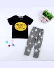 2016 Nowy lato baby boy ubrania zestaw bawełna Moda litery drukowane t-shirt + spodnie 2 sztuk ubrań Dla Niemowląt noworodków od