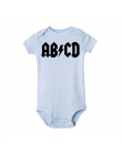 Śmieszne ABCD List Druku Ubrania Dziecięce Rock Acdc Noworodka Ubrania Dla Dzieci Chłopiec Dziewczyny Ac Dc Romper Kombinezon Od