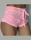 2017 Kobiety Różowe Aksamitne Szorty Moda Sexy Bodycon Flaneli Krótkie Spodnie Pantalones Mujer Feminino Fitness Workout Miękkie