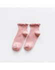 Skarpetki damskie 1 para skarpety krótkie bawełniane jednolity kolor kobiet mody Retro wiosna słodkie skarpetki dla kobiet wysok