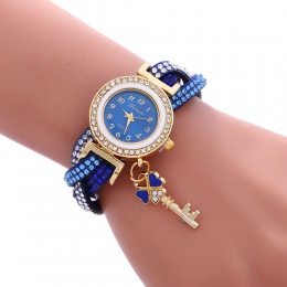 2018 Hot Sprzedaż Specjalne Prezenty Kobiet Zegarki Luksusowe Moda Zawinięcia Kłódki Bransoletka Diament Lady Womans Wrist Watch