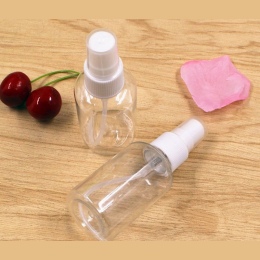 Przezroczyste małe buteleczki na kosmetyki z wygodnym atomizerem w sprayu podróżne pojemniki na perfumy wielokrotnego użytku