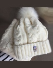 Dziewczyna Ciepłe Ski 2017 nowy marka Big Fur pom poms ball czapki Z Dzianiny szalik kapelusz Zimowy zestaw kobiety Beanie Kapel