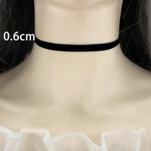 Aksamitny choker w stylu gotyckim dla kobiet Width 0.