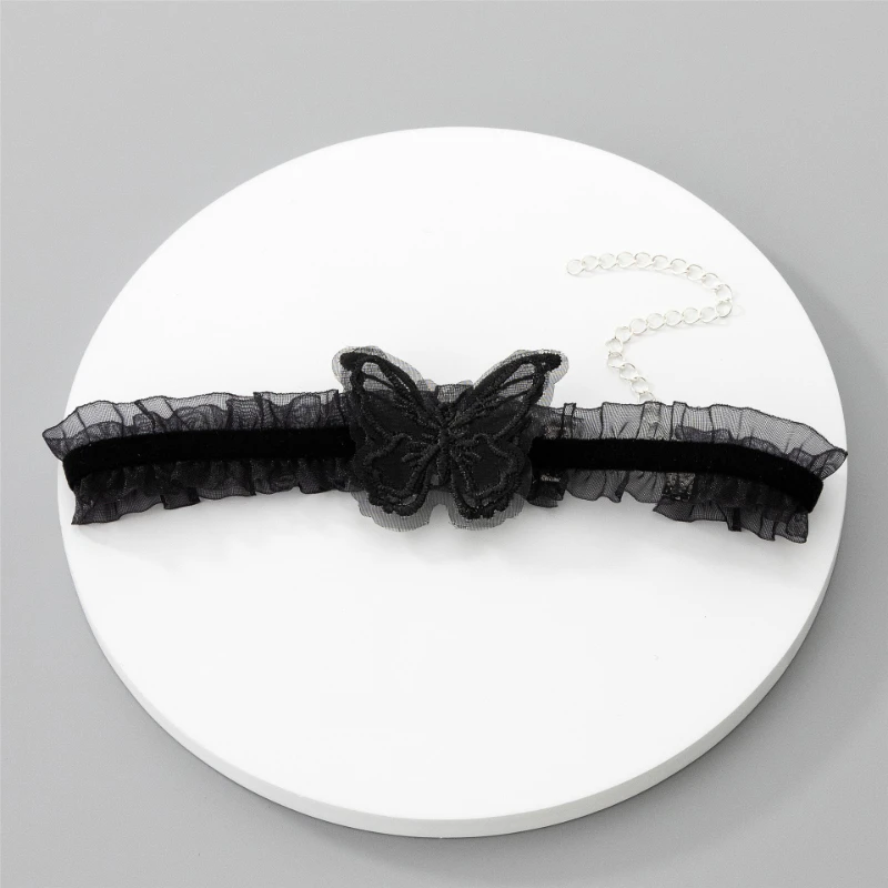 Aksamitny choker koronkowy – naszyjnik kwiatowy na szyję N0486 czarny motyl