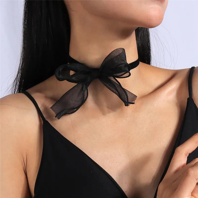 Aksamitny choker naszyjnik z sercem w stylu punk Color 1308