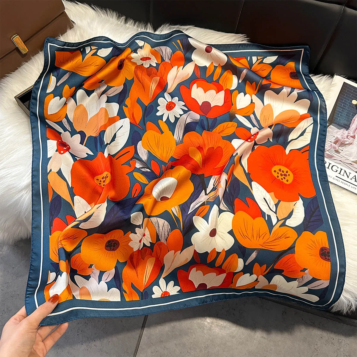Jedwabista apaszka damska z wzorem paisley 70x70 cm Pomarańczowy