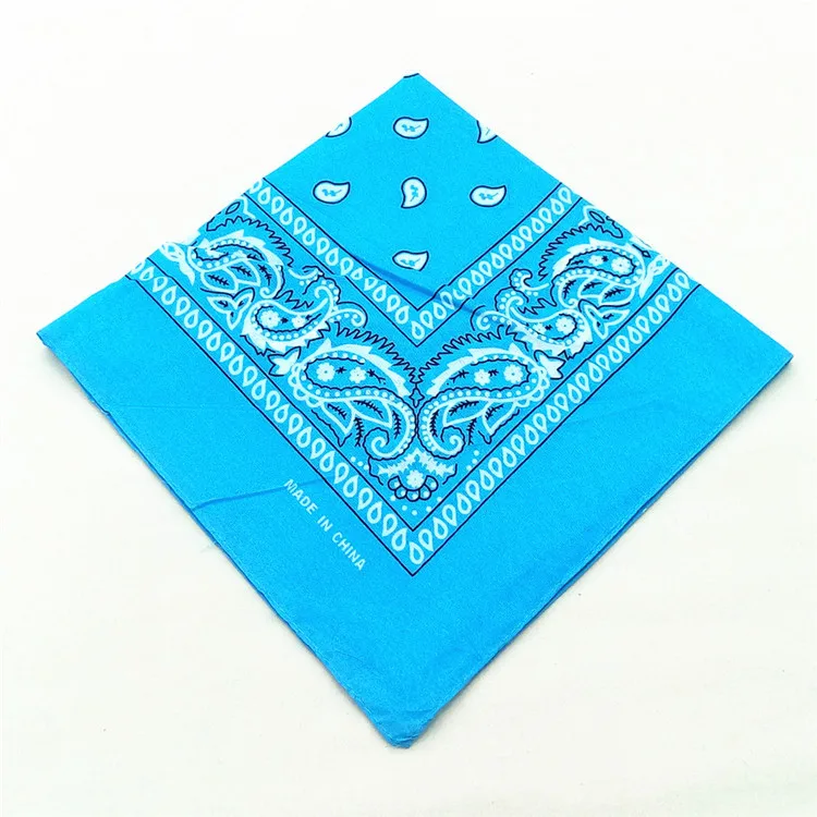 Bawełniana bandana z wzorem paisley 54x54 cm Jasnoniebieski