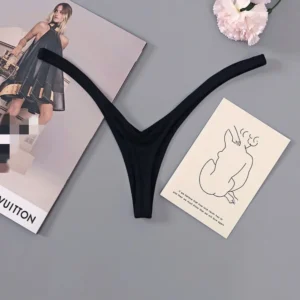 Bawełniane stringi z głębokim wycięciem — miękkie figi bikini Beżowy