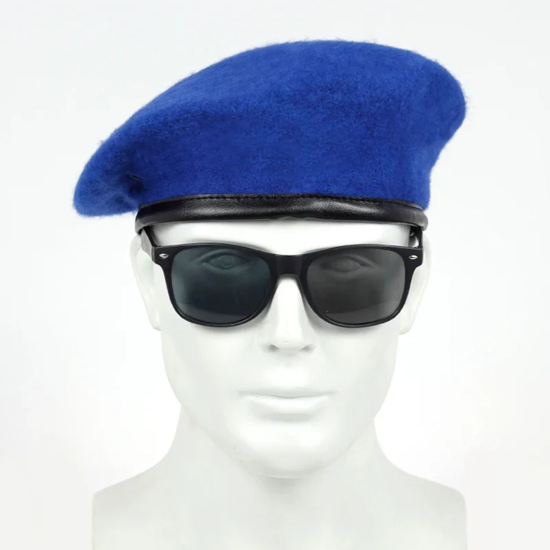 Beret damski na jesień i zimę Niebieski