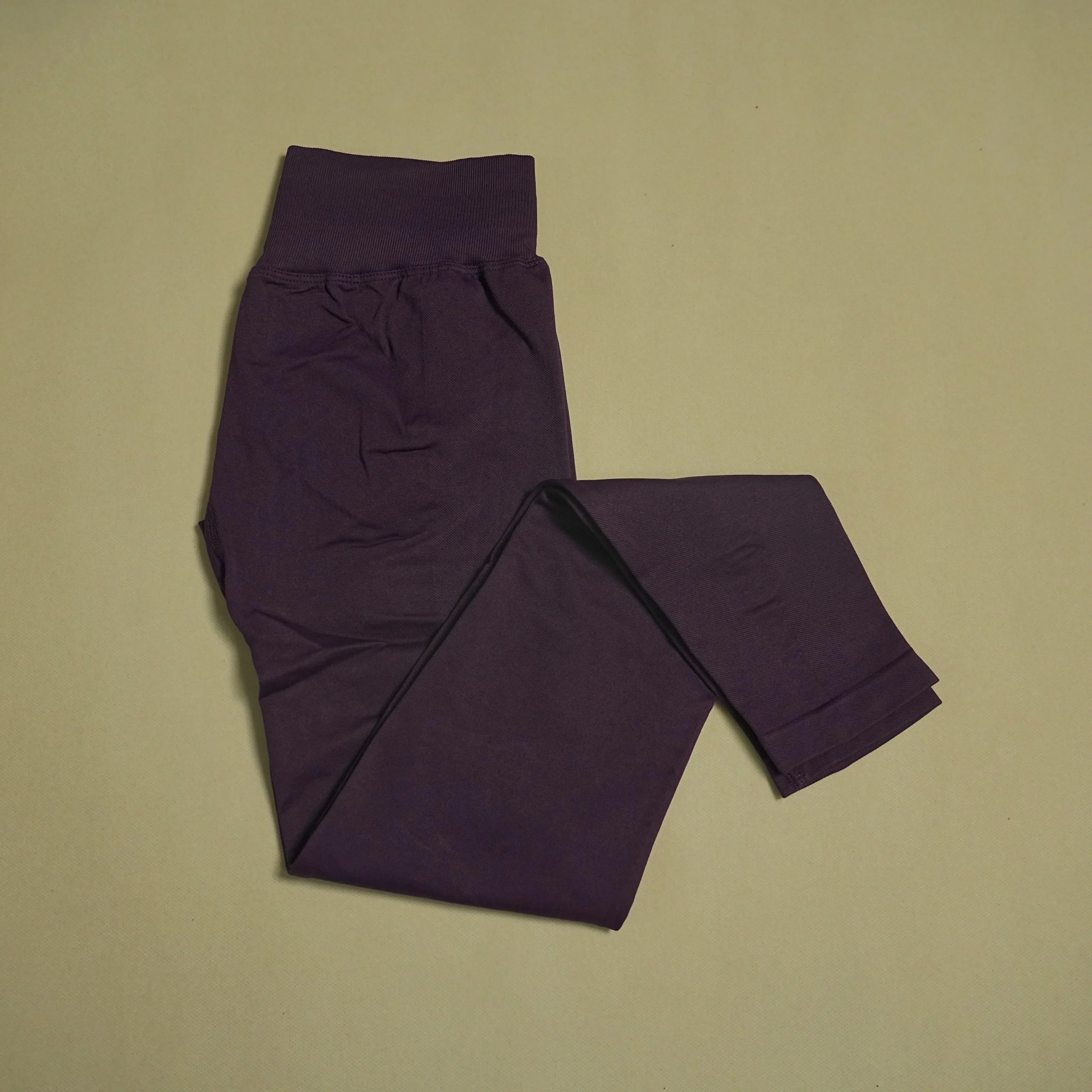 Bezszwowe legginsy do jogi i fitnessu z wysokim stanem Fioletowy