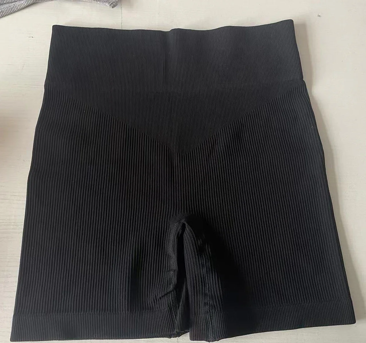 Bezszwowe legginsy damskie z wysokim stanem unoszące pośladki Czarny
