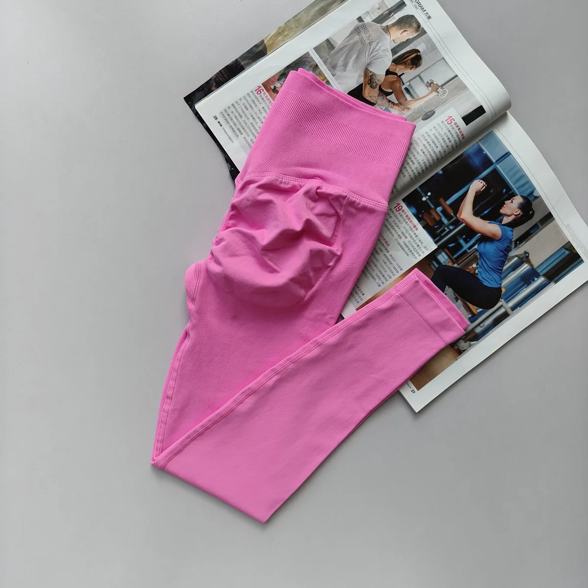 Bezszwowe legginsy z wysokim stanem, modelujące push-up Różowy