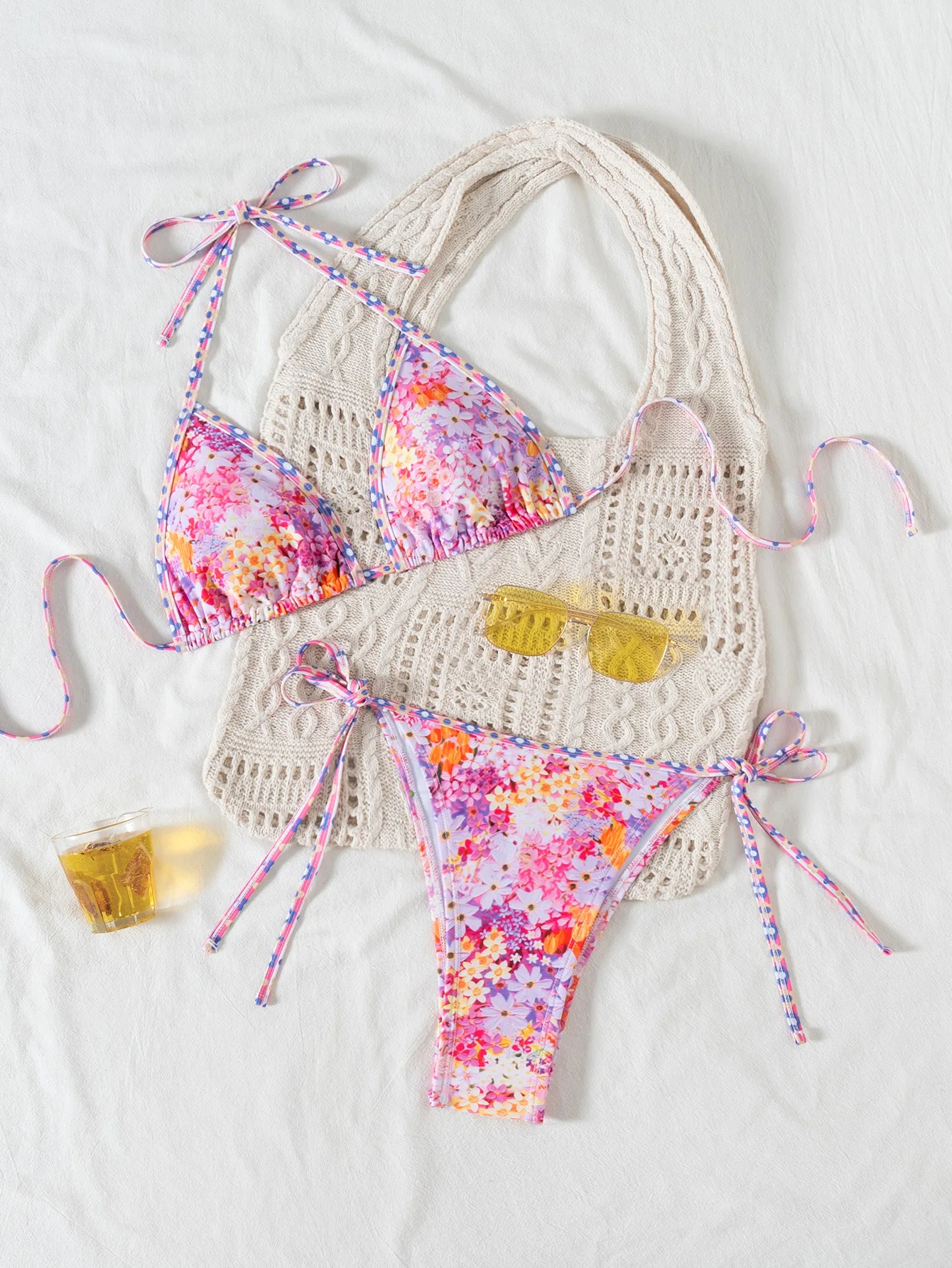 Bikini damskie kwiatowe z wiązaniem na szyi push up Pink7