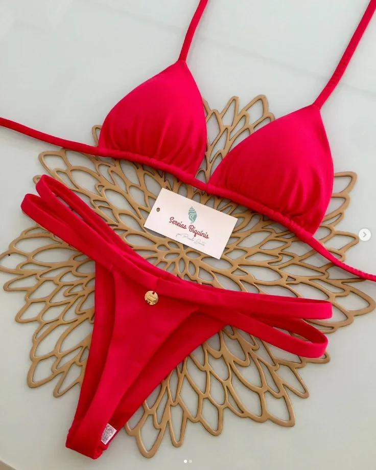 Seksowne bikini z koronkowym topem wiązanym na szyi i stringami Biały