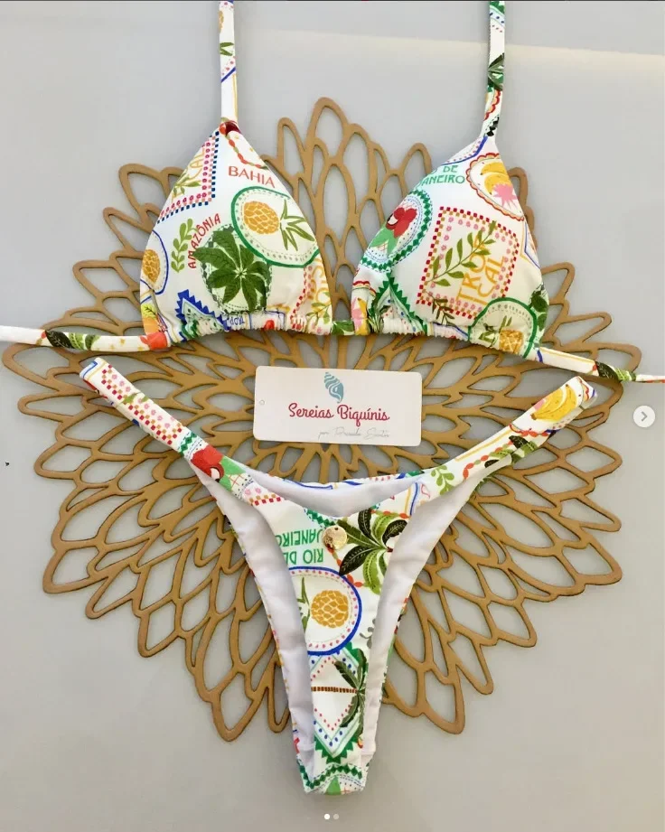 Seksowne bikini z koronkowym topem wiązanym na szyi i stringami Brązowy