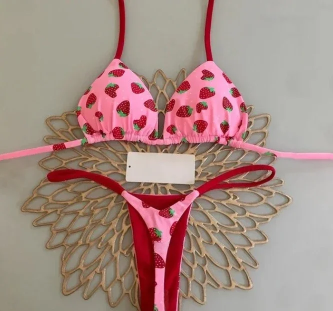 Seksowne bikini z koronkowym topem wiązanym na szyi i stringami Zielony