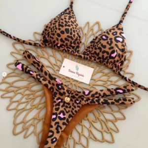 Seksowne bikini z koronkowym topem wiązanym na szyi i stringami żółty