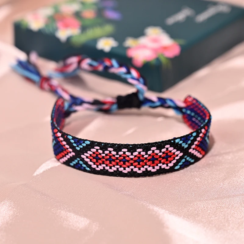 Bransoletka boho z frędzlami z bawełnianego sznurka 22ky0503 9