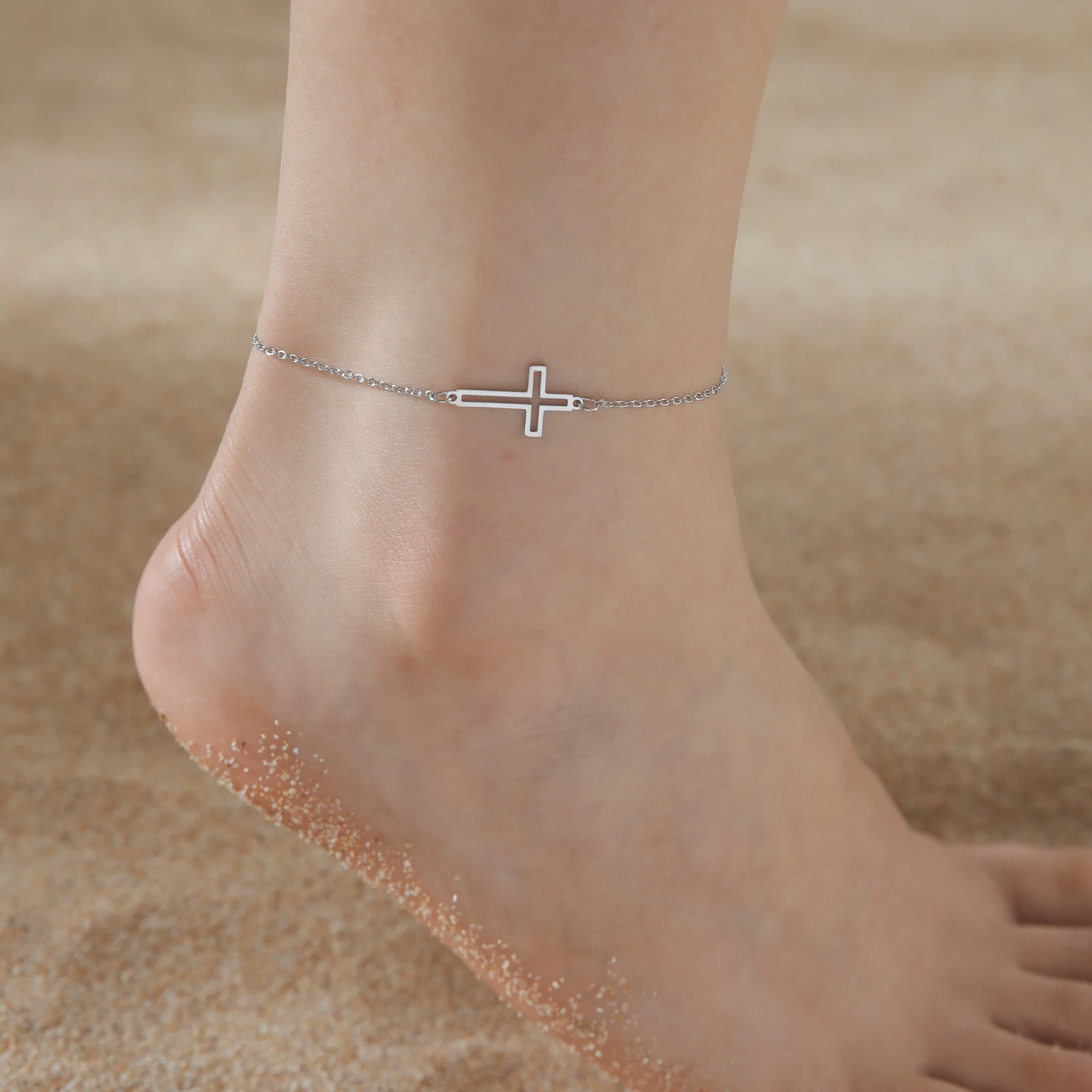 Bransoletka na kostkę z kotkiem ze stali nierdzewnej Cross steel