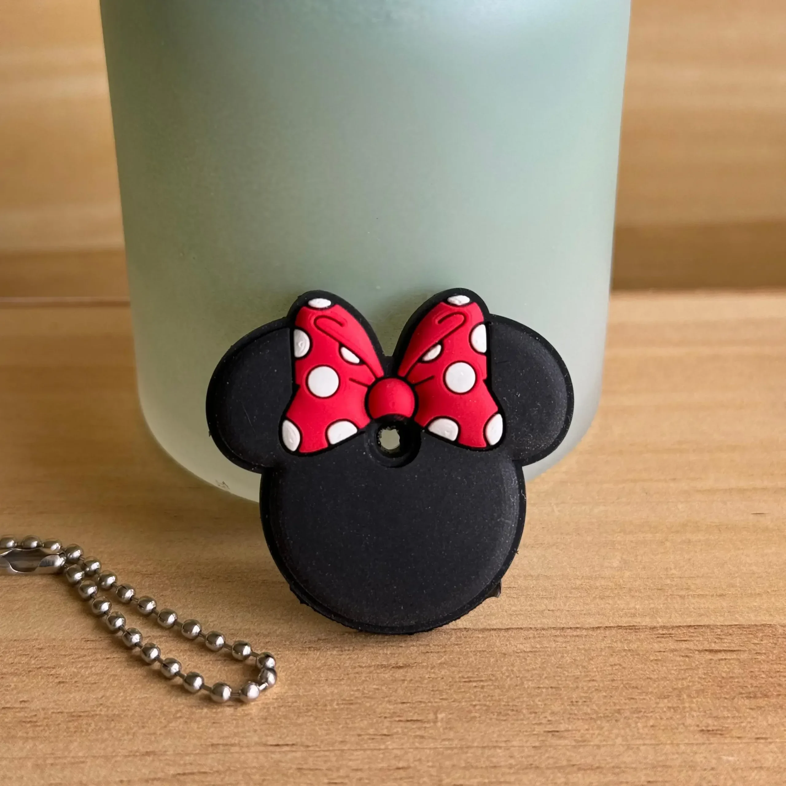 Breloczki z postaciami z bajek - Stitch, Minnie, kot, Spider-Man T3t