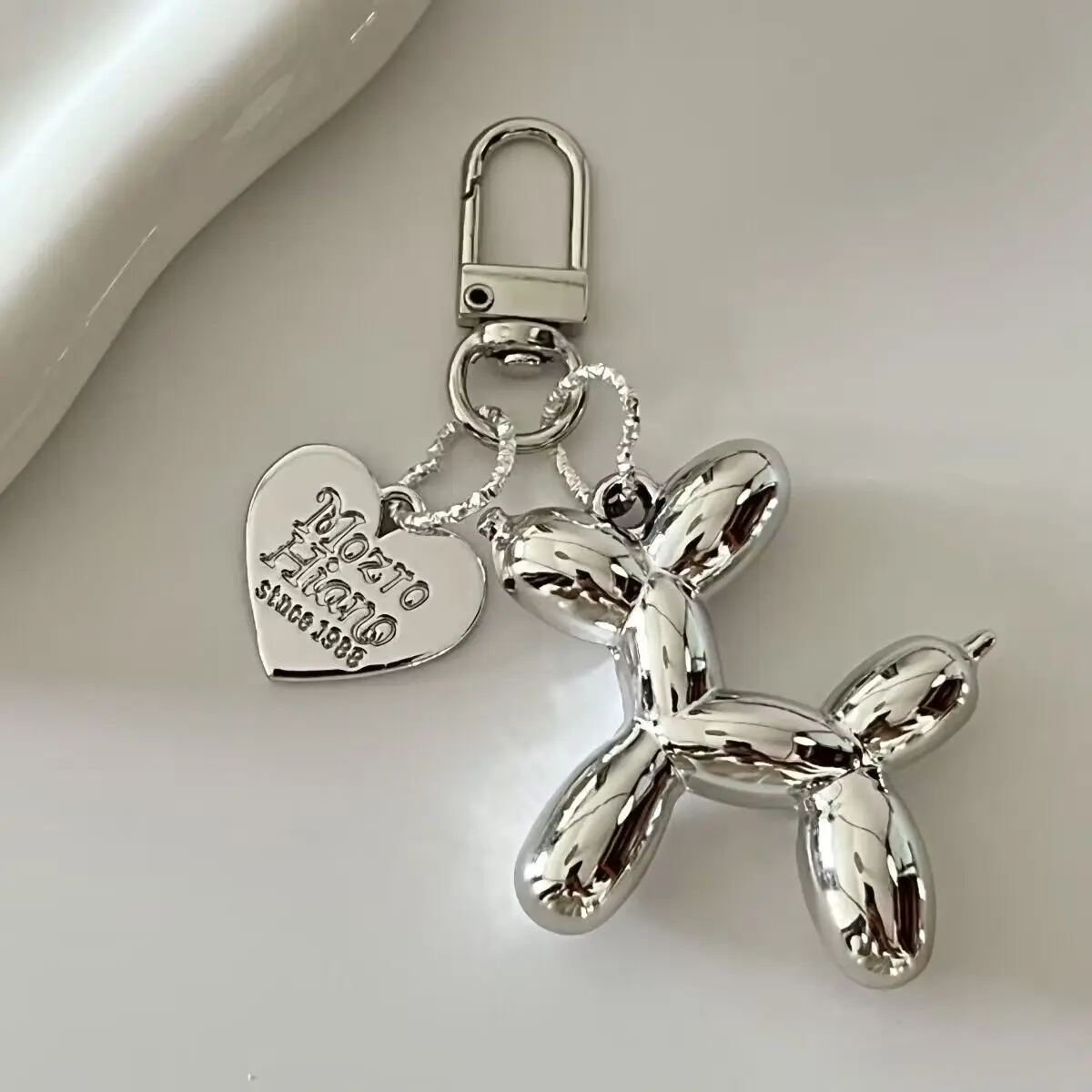 Brelok do kluczy Balloon Dog styl punk Y2K Czarny