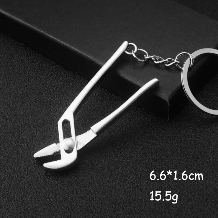 Brelok multitool – mini narzędzie kieszonkowe do kluczy Srebrny