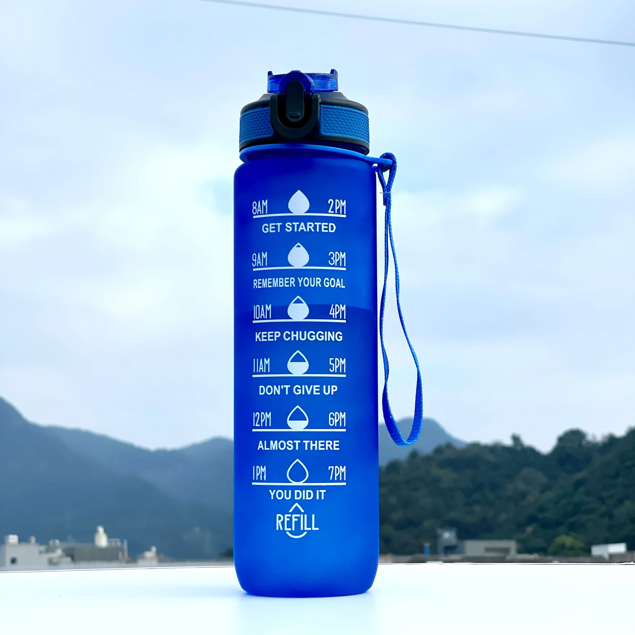 Butelka na wodę ze słomką 1000 ml szczelna zestaw do sportu Niebieski