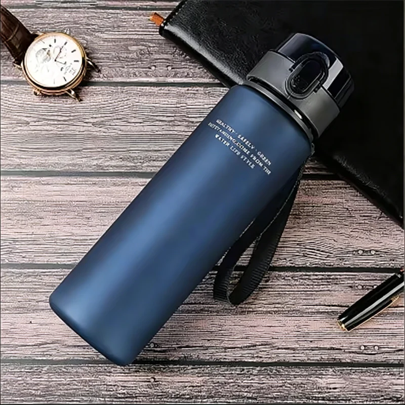 Butelka sportowa szczelna na wędrówki i podróże 400–560 ml Zielony
