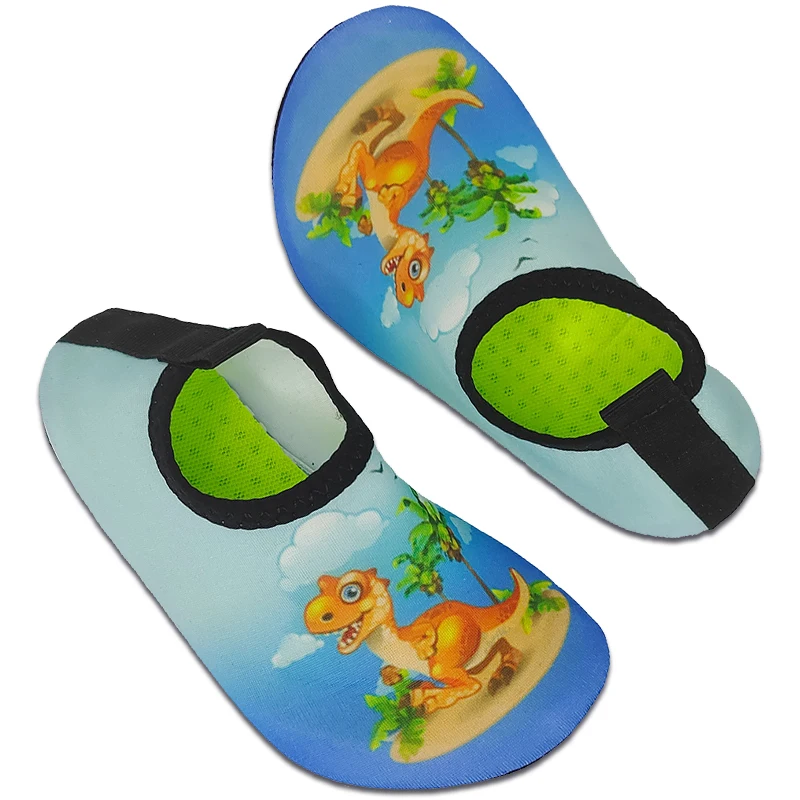 Dziecięce buty do wody do pływania i na basen 9 as shown