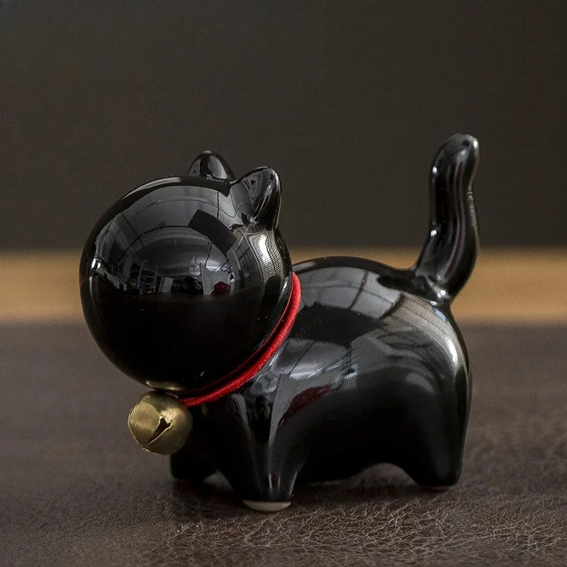 Ceramiczna figurka kota do herbaty - zwierzątko herbaciane Czarny