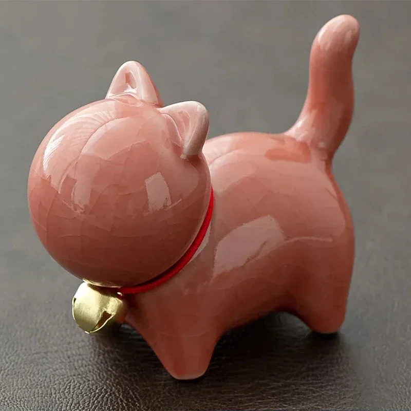 Ceramiczna figurka kota do herbaty - zwierzątko herbaciane Różowy