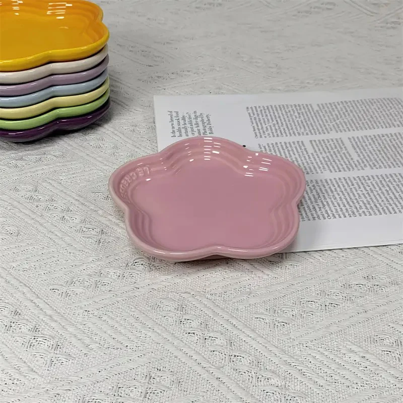 Ceramiczna miska dla kota w kształcie kwiatu — podwyższona, antywymienna Biały