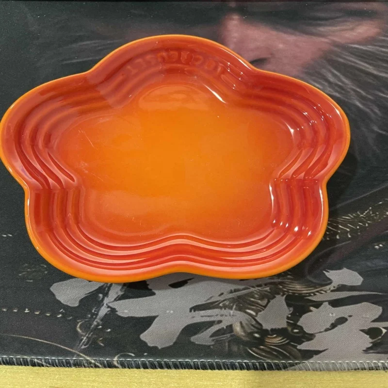 Ceramiczna miska dla kota w kształcie kwiatu — podwyższona, antywymienna żółty