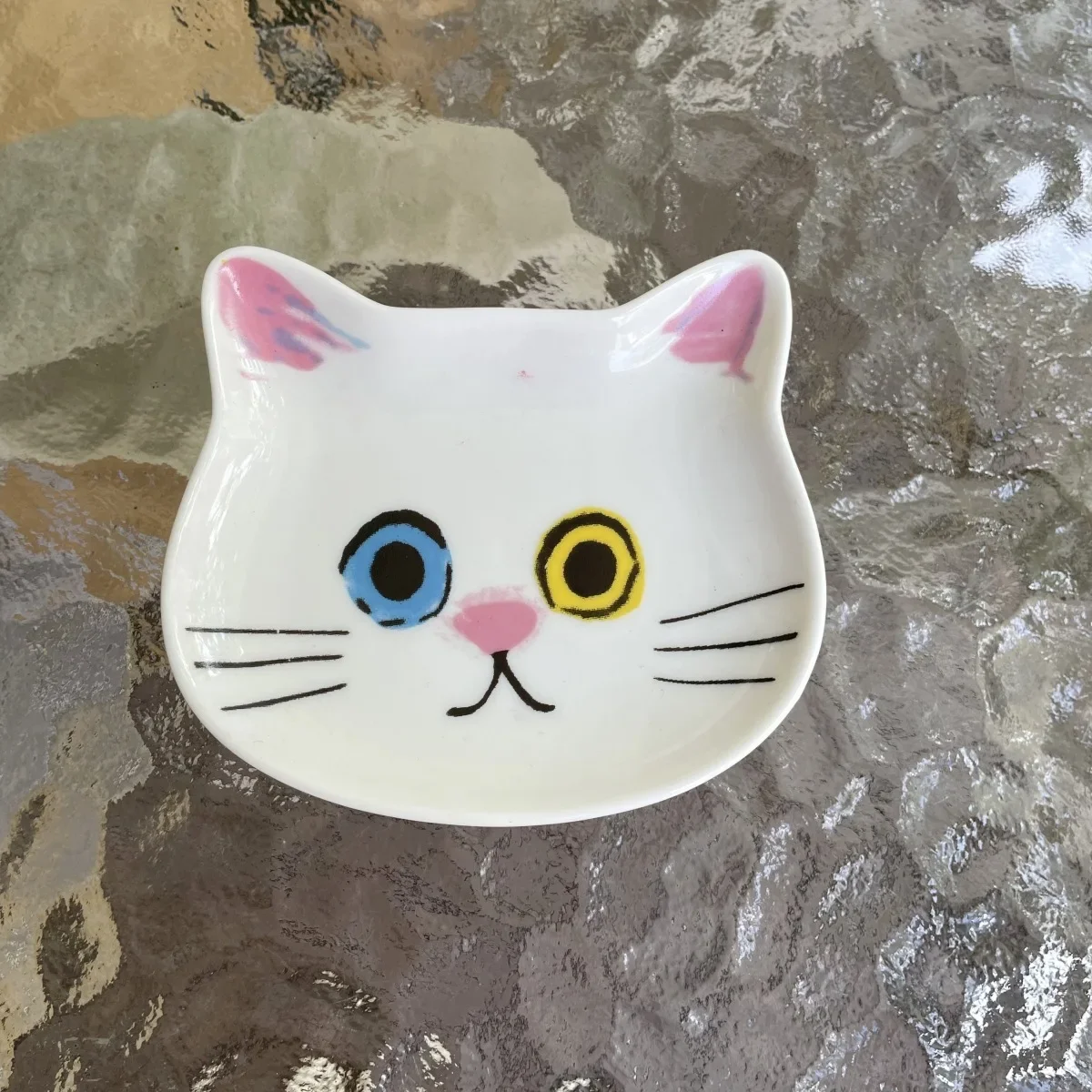 Ceramiczne naczynko na sos w kształcie kota Fioletowy