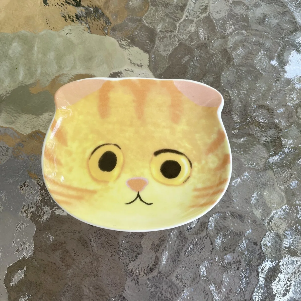 Ceramiczne naczynko na sos w kształcie kota śliwka