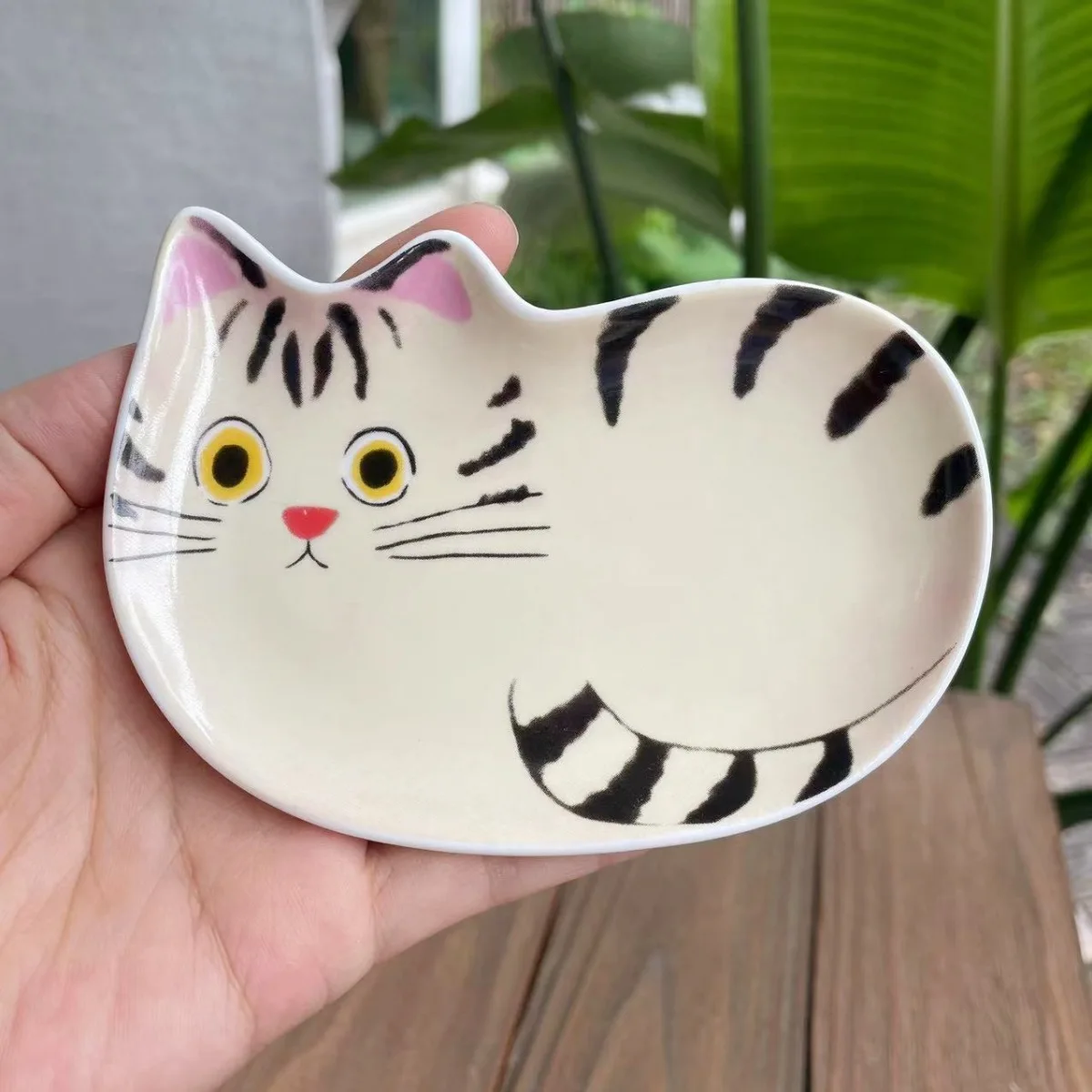 Ceramiczny dipek w kształcie kota - miseczka na sosy śliwka