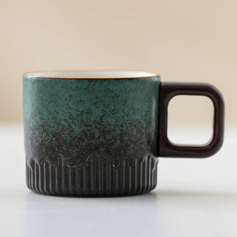Ceramiczny kubek vintage z drewnianym uchwytem, mały Jasny