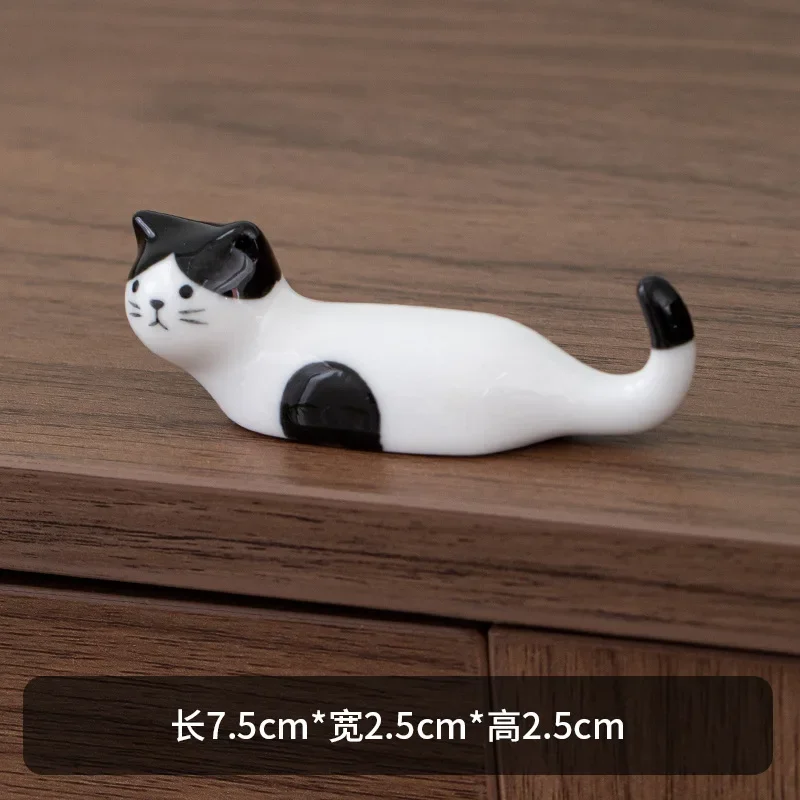 Ceramiczny uchwyt na pałeczki Kot Khaki