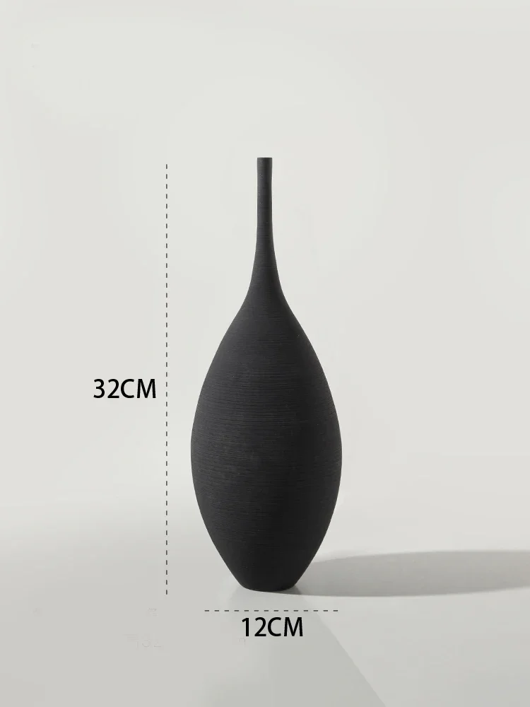 Ceramiczny wazon dekoracyjny w stylu zen Czarny
