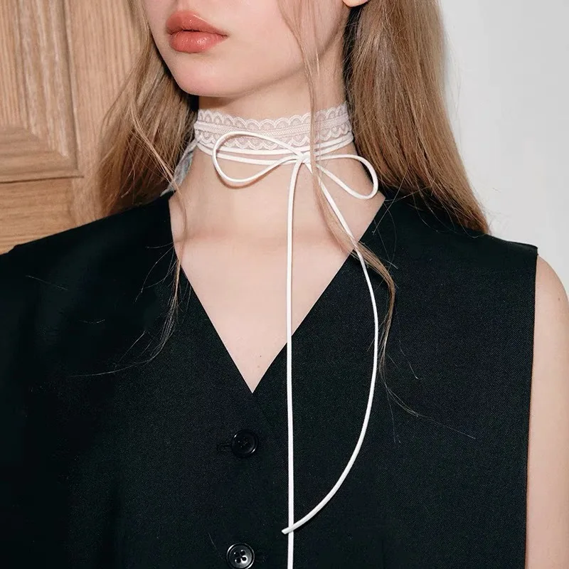 Choker boho z srebrnymi koralikami - krótki naszyjnik 2