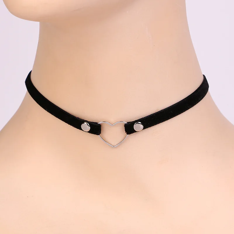 Choker boho z srebrnymi koralikami – krótki naszyjnik J
