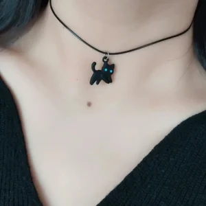 Choker z wisiorkiem czarny kotek, naszyjnik na szyję Kolor stali