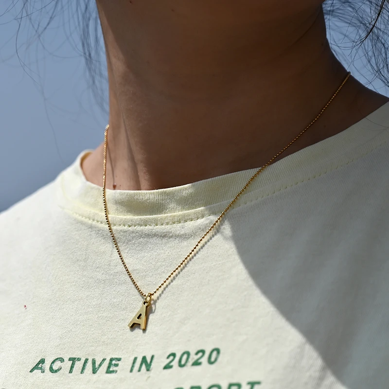 Choker z kolorowych koralików z literką i serduszkiem — styl boho Ky0812 1