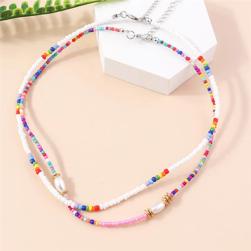 Choker z kwiatów i nasion w stylu boho – naszyjnik koralikowy Korea Rdza czerwona