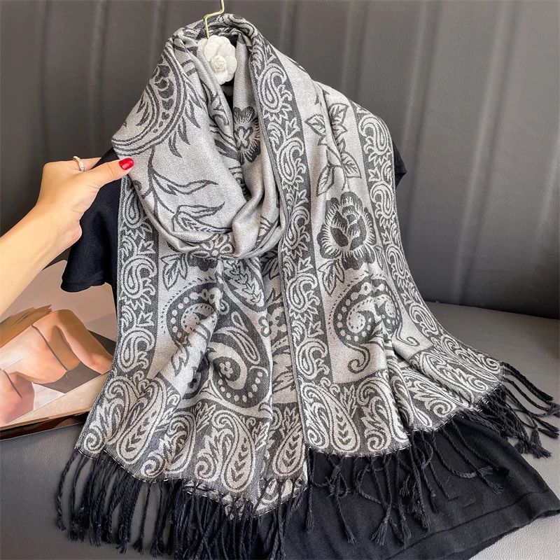 Ciepły szal damski pashmina ze wzorem żakardowym T096 06