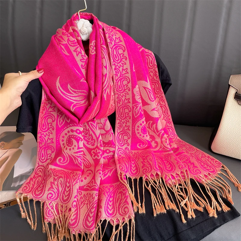 Ciepły szal damski pashmina ze wzorem żakardowym T096 17