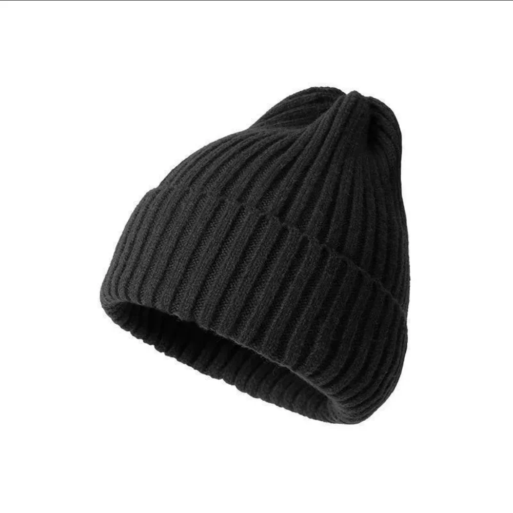 Czapka beanie z dzianiny, jednokolorowa czapka jesienna unisex Czarny