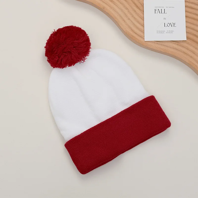 Czapka beanie z dzianiny unisex - jednolite kolory pastelowe Bordowy